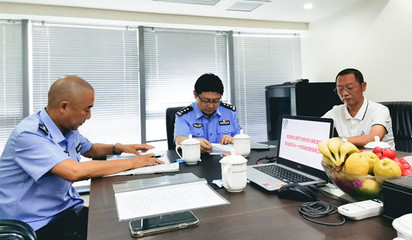 四川省公安廳保安監(jiān)管部門與省保安協(xié)會專家組赴瀘州開展保安工作&ldquo;雙隨機、一公開&rdquo;檢查